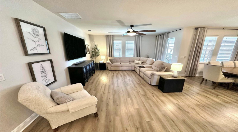DAVENPORT, Florida 33837, 4 Bedrooms Bedrooms, ,3 BathroomsBathrooms,Residential,For Sale,SUMMER SQUALL,0,MFRG5099048
