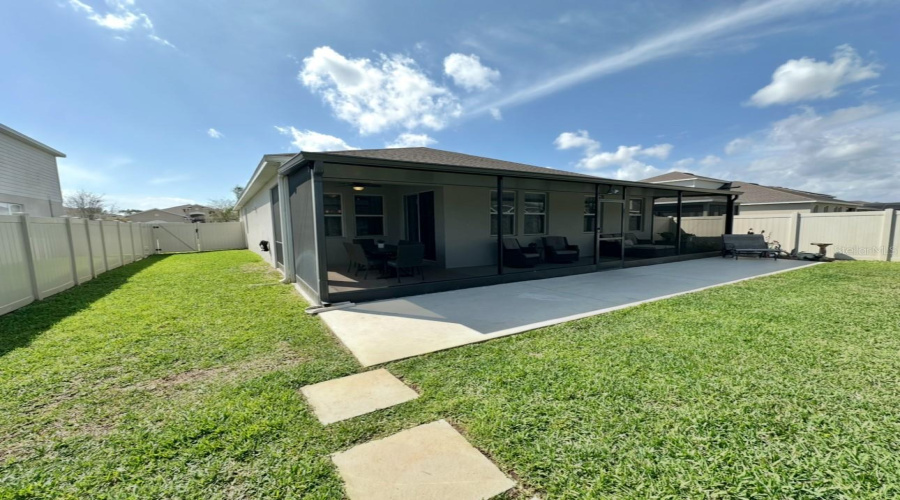 DAVENPORT, Florida 33837, 4 Bedrooms Bedrooms, ,3 BathroomsBathrooms,Residential,For Sale,SUMMER SQUALL,0,MFRG5099048