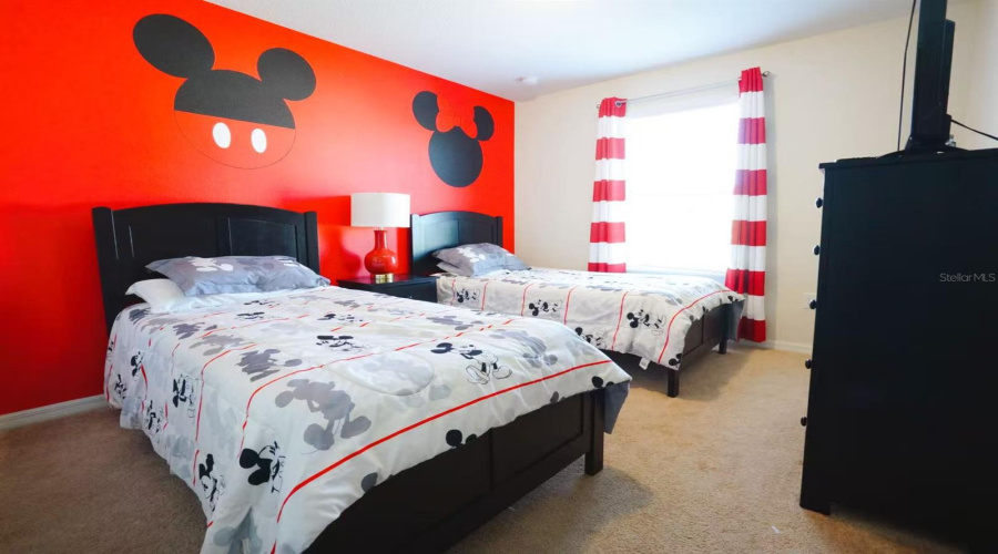KISSIMMEE, Florida 34747, 5 Bedrooms Bedrooms, ,4 BathroomsBathrooms,Residential,For Sale,NICE,0,MFRO6323096