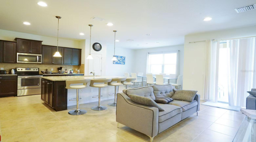KISSIMMEE, Florida 34747, 5 Bedrooms Bedrooms, ,4 BathroomsBathrooms,Residential,For Sale,NICE,0,MFRO6323096
