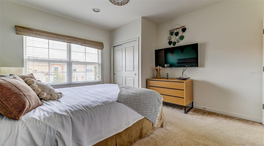 KISSIMMEE, Florida 34746, 3 Bedrooms Bedrooms, ,3 BathroomsBathrooms,Residential,For Sale,ROADSTER,0,MFRO6322805