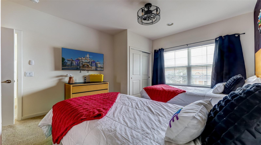 KISSIMMEE, Florida 34746, 3 Bedrooms Bedrooms, ,3 BathroomsBathrooms,Residential,For Sale,ROADSTER,0,MFRO6322805