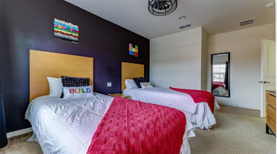 KISSIMMEE, Florida 34746, 3 Bedrooms Bedrooms, ,3 BathroomsBathrooms,Residential,For Sale,ROADSTER,0,MFRO6322805