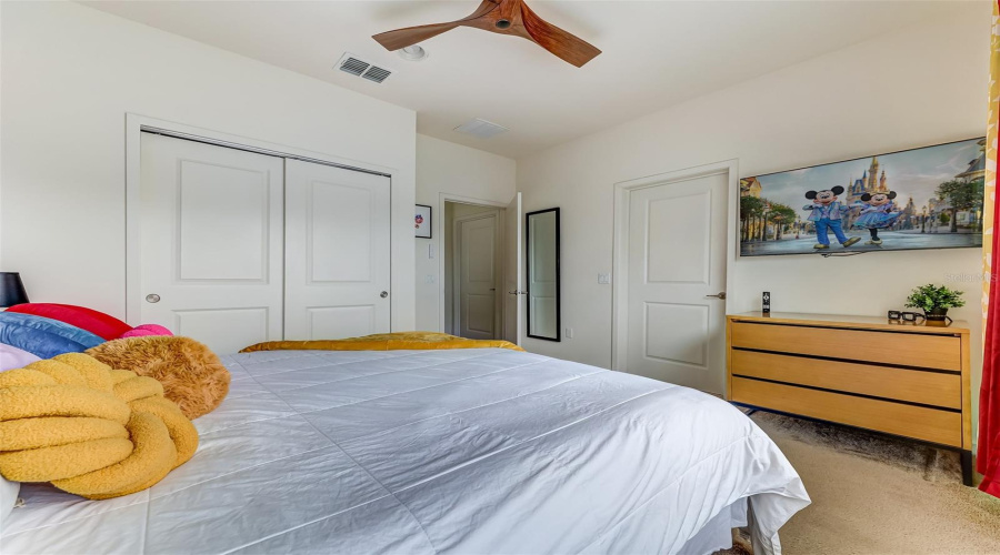 KISSIMMEE, Florida 34746, 3 Bedrooms Bedrooms, ,3 BathroomsBathrooms,Residential,For Sale,ROADSTER,0,MFRO6322805