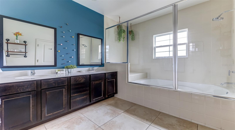 KISSIMMEE, Florida 34746, 3 Bedrooms Bedrooms, ,3 BathroomsBathrooms,Residential,For Sale,ROADSTER,0,MFRO6322805