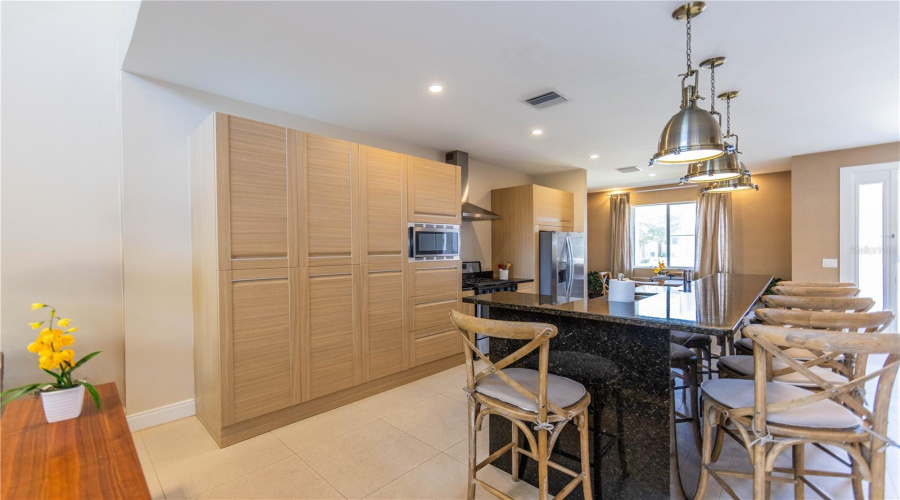 KISSIMMEE, Florida 34747, 4 Bedrooms Bedrooms, ,4 BathroomsBathrooms,Residential,For Sale,RECIFE,0,MFRO6322858