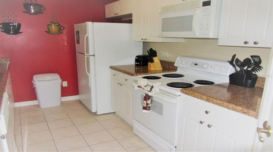 KISSIMMEE, Florida 34747, 3 Bedrooms Bedrooms, ,2 BathroomsBathrooms,Residential,For Sale,SILVER PALM,0,MFRO6323004