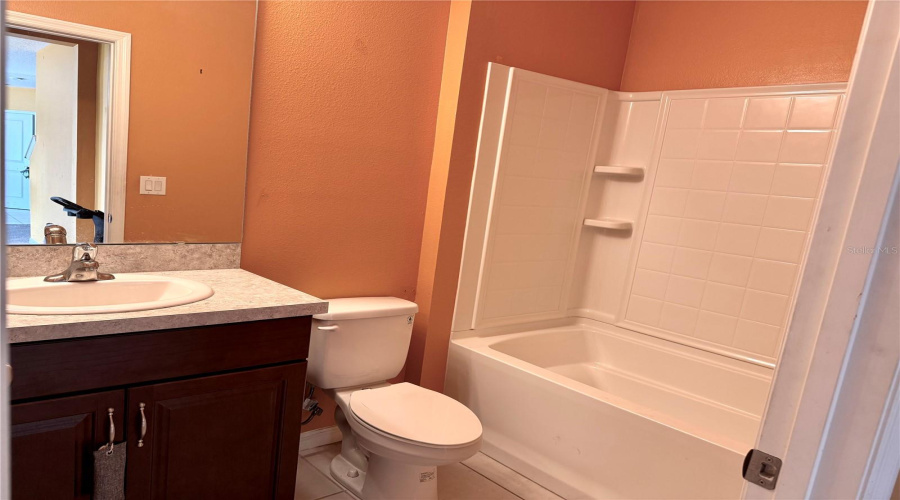 1ST FLOOR BATHROOM