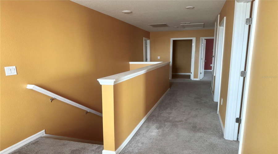 UPSTAIRS LANDING AREA