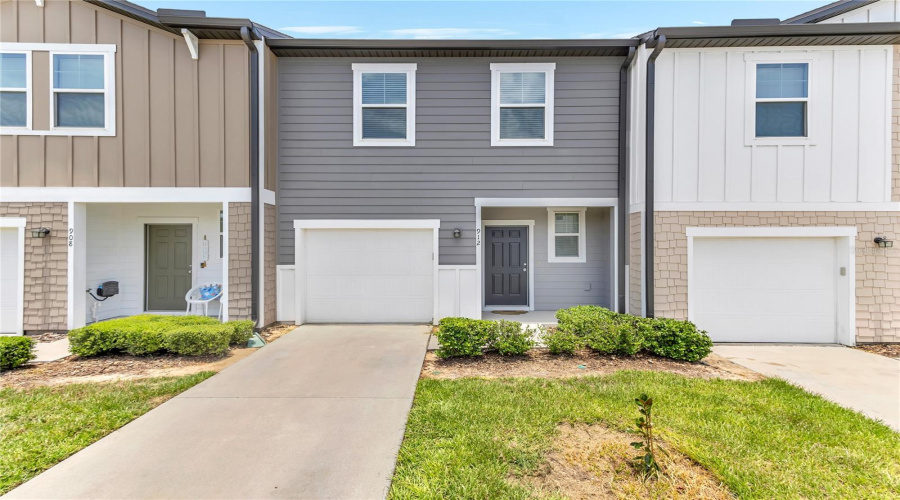 DAVENPORT, Florida 33837, 3 Bedrooms Bedrooms, ,2 BathroomsBathrooms,Residential,For Sale,GRANDIN,0,MFRO6315966