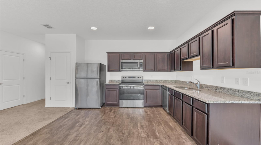 DAVENPORT, Florida 33837, 3 Bedrooms Bedrooms, ,2 BathroomsBathrooms,Residential,For Sale,GRANDIN,0,MFRO6315966