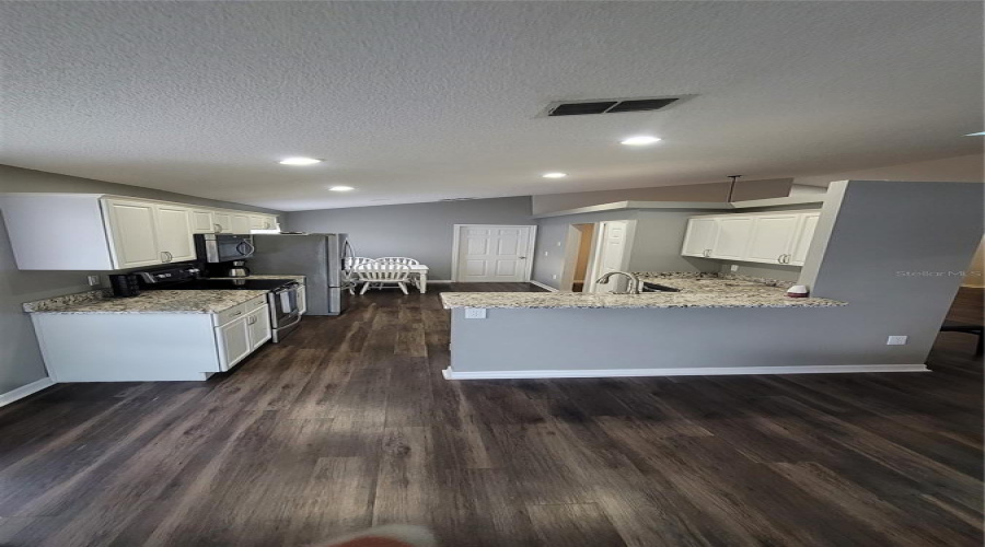 DAVENPORT, Florida 33897, 3 Bedrooms Bedrooms, ,2 BathroomsBathrooms,Residential,For Sale,PIERMONT,0,MFRO6323498