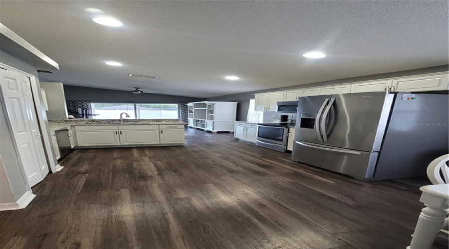 DAVENPORT, Florida 33897, 3 Bedrooms Bedrooms, ,2 BathroomsBathrooms,Residential,For Sale,PIERMONT,0,MFRO6323498