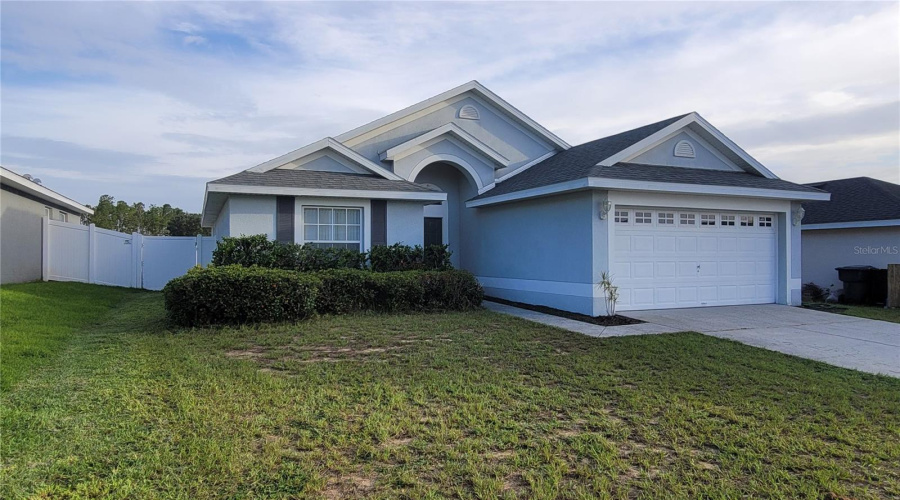DAVENPORT, Florida 33897, 3 Bedrooms Bedrooms, ,2 BathroomsBathrooms,Residential,For Sale,PIERMONT,0,MFRO6323498
