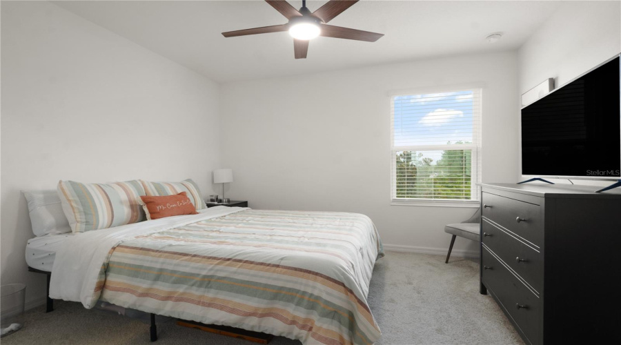 2nd bedroom