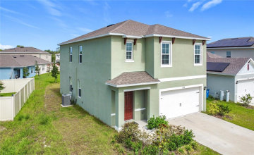 DAVENPORT, Florida 33837, 5 Bedrooms Bedrooms, ,3 BathroomsBathrooms,Residential,For Sale,POST OAK,0,MFRO6322909