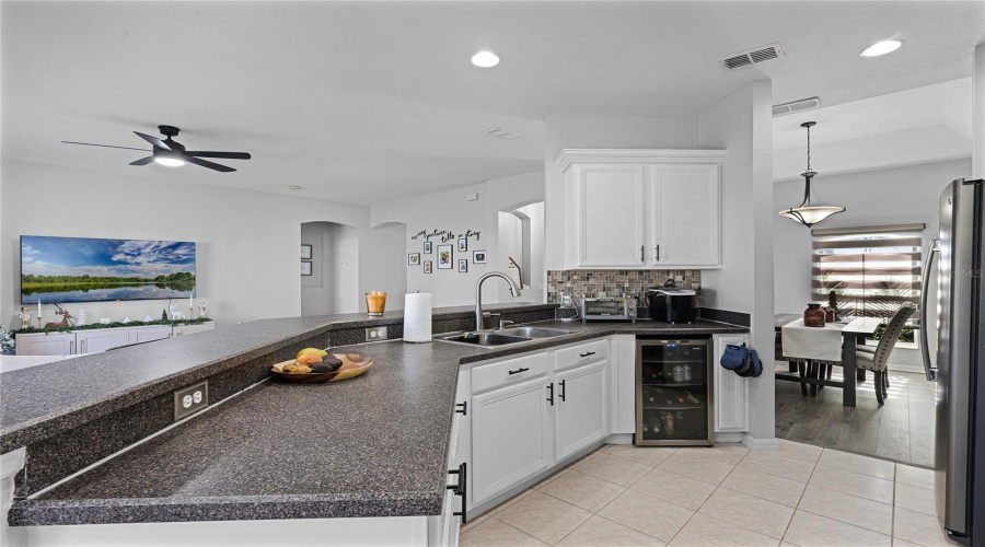KISSIMMEE, Florida 34746, 3 Bedrooms Bedrooms, ,2 BathroomsBathrooms,Residential,For Sale,WEATHERFIELD,0,MFRO6323559