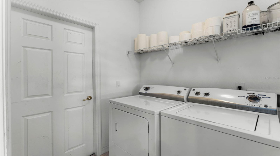 KISSIMMEE, Florida 34746, 3 Bedrooms Bedrooms, ,2 BathroomsBathrooms,Residential,For Sale,WEATHERFIELD,0,MFRO6323559