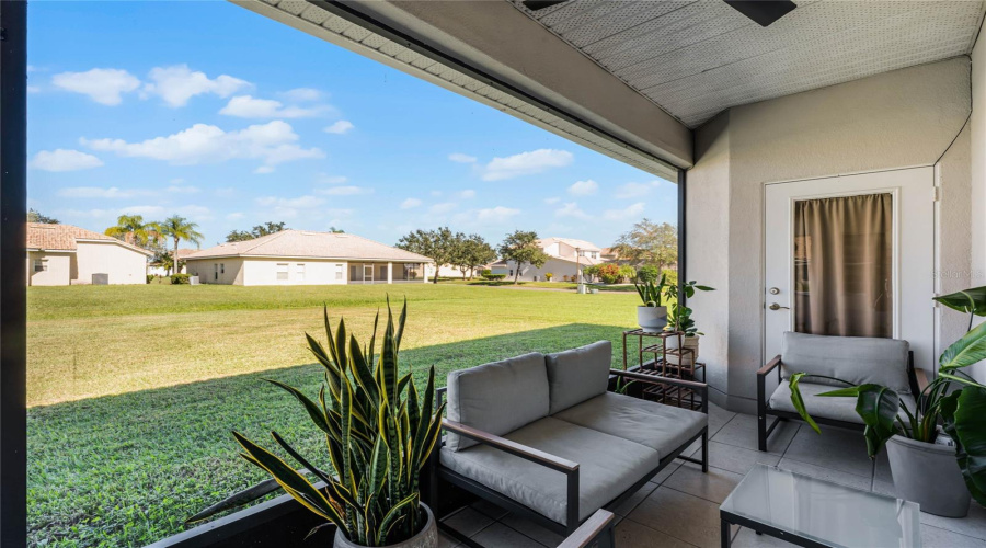 KISSIMMEE, Florida 34746, 3 Bedrooms Bedrooms, ,2 BathroomsBathrooms,Residential,For Sale,WEATHERFIELD,0,MFRO6323559