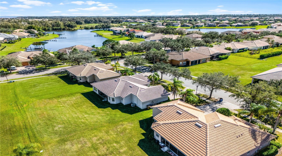 KISSIMMEE, Florida 34746, 3 Bedrooms Bedrooms, ,2 BathroomsBathrooms,Residential,For Sale,WEATHERFIELD,0,MFRO6323559
