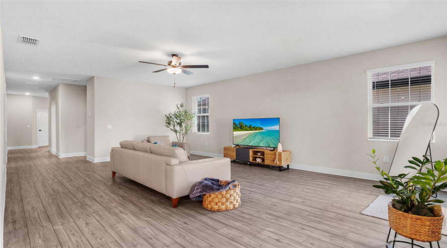 KISSIMMEE, Florida 34747, 3 Bedrooms Bedrooms, ,2 BathroomsBathrooms,Residential,For Sale,SOMERSWORTH,0,MFRS5130082