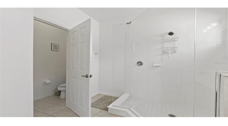 DAVENPORT, Florida 33837, 6 Bedrooms Bedrooms, ,4 BathroomsBathrooms,Residential,For Sale,CROFTON SPRINGS,0,MFRS5130076