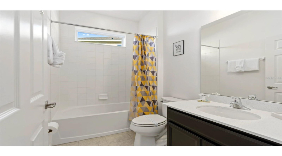 DAVENPORT, Florida 33837, 6 Bedrooms Bedrooms, ,4 BathroomsBathrooms,Residential,For Sale,CROFTON SPRINGS,0,MFRS5130076