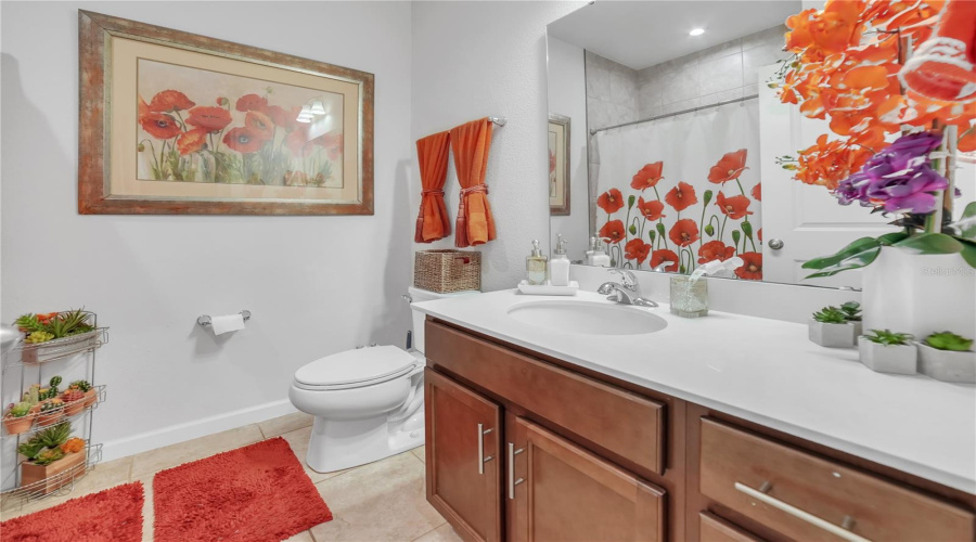 DAVENPORT, Florida 33896, 3 Bedrooms Bedrooms, ,2 BathroomsBathrooms,Residential,For Sale,SIESTA VISTA,0,MFRTB8403344