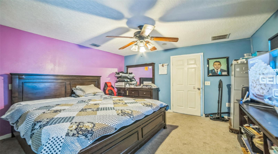 DAVENPORT, Florida 33896, 3 Bedrooms Bedrooms, ,2 BathroomsBathrooms,Residential,For Sale,PARADISE WOODS,0,MFRO6323771