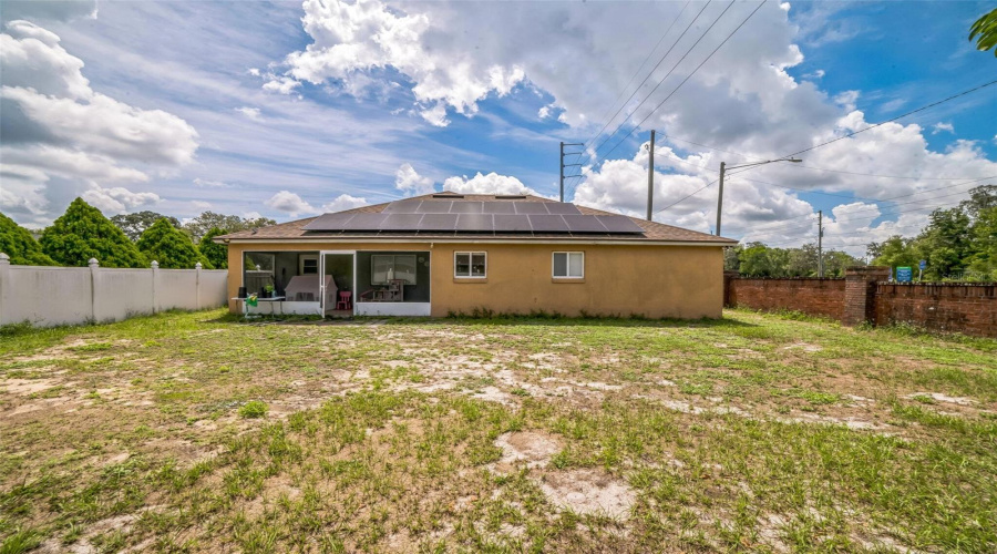 DAVENPORT, Florida 33896, 3 Bedrooms Bedrooms, ,2 BathroomsBathrooms,Residential,For Sale,PARADISE WOODS,0,MFRO6323771