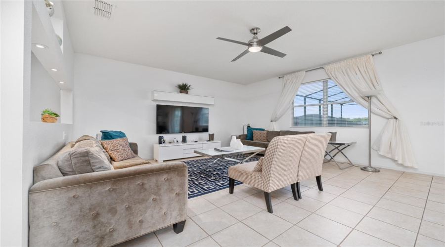 KISSIMMEE, Florida 34746, 7 Bedrooms Bedrooms, ,4 BathroomsBathrooms,Residential,For Sale,TOURMALINE,0,MFRS5130124