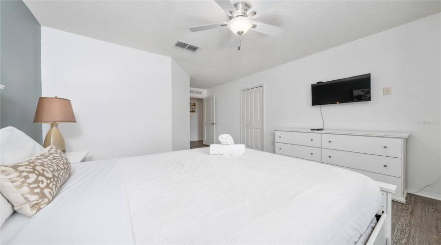 KISSIMMEE, Florida 34746, 7 Bedrooms Bedrooms, ,4 BathroomsBathrooms,Residential,For Sale,TOURMALINE,0,MFRS5130124
