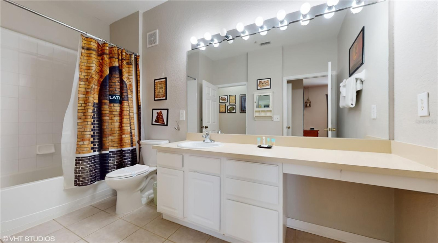 KISSIMMEE, Florida 34747, 3 Bedrooms Bedrooms, ,2 BathroomsBathrooms,Residential,For Sale,COMROW,0,MFRO6319207