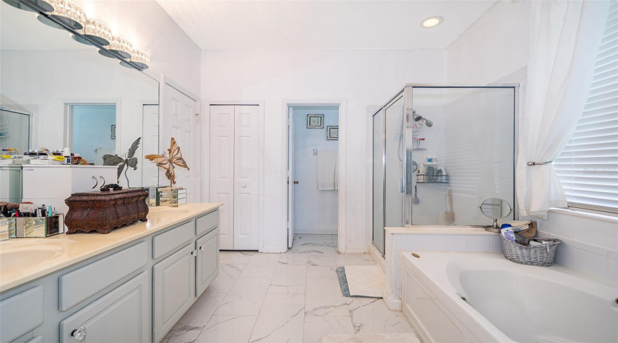 KISSIMMEE, Florida 34746, 3 Bedrooms Bedrooms, ,2 BathroomsBathrooms,Residential,For Sale,GRANGER,0,MFRO6323895