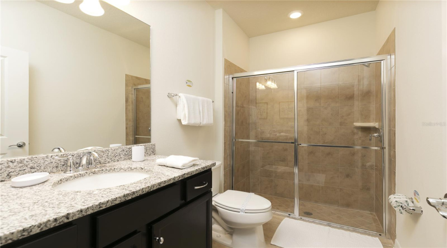 DAVENPORT, Florida 33837, 5 Bedrooms Bedrooms, ,4 BathroomsBathrooms,Residential,For Sale,TERRASONESTA,0,MFRO6323670
