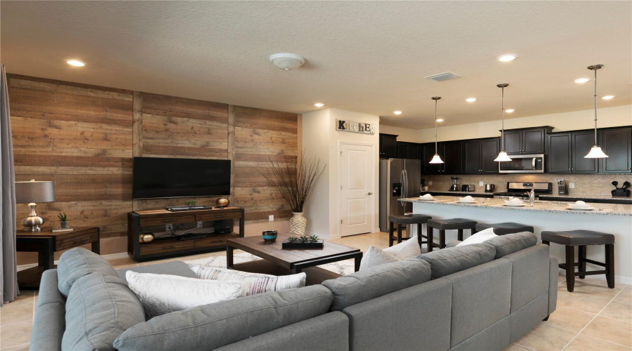 DAVENPORT, Florida 33837, 5 Bedrooms Bedrooms, ,4 BathroomsBathrooms,Residential,For Sale,TERRASONESTA,0,MFRO6323670