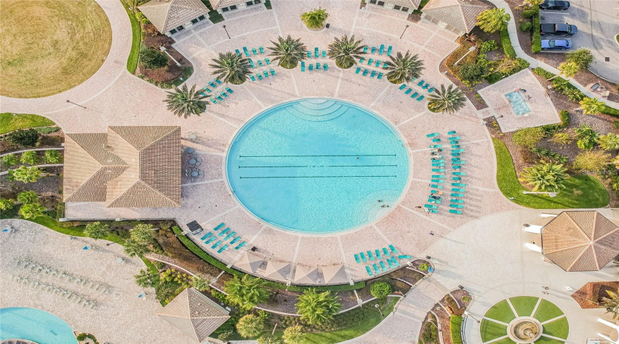 complimentary shuttle to all Amenities