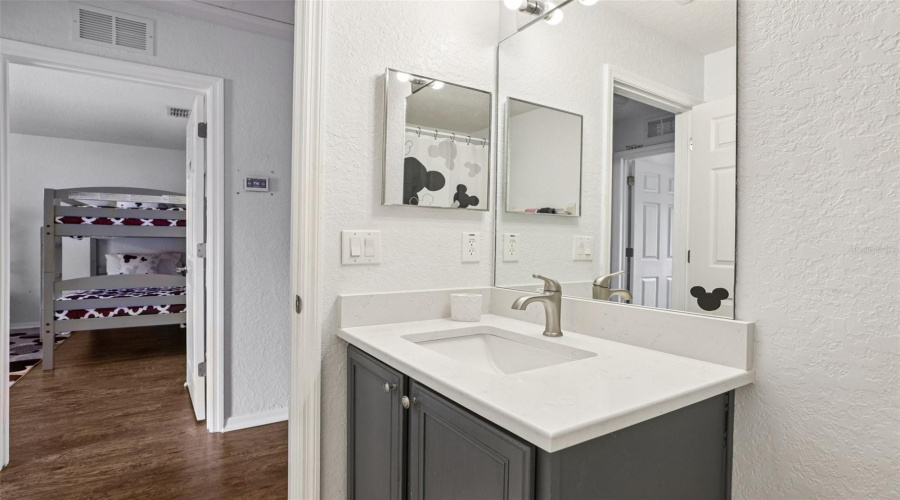 DAVENPORT, Florida 33897, 4 Bedrooms Bedrooms, ,3 BathroomsBathrooms,Residential,For Sale,CALABRIA AVENUE,0,MFRTB8400282