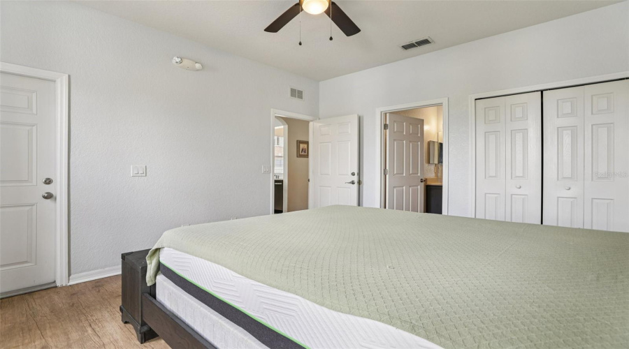 DAVENPORT, Florida 33897, 4 Bedrooms Bedrooms, ,3 BathroomsBathrooms,Residential,For Sale,CALABRIA AVENUE,0,MFRTB8400282