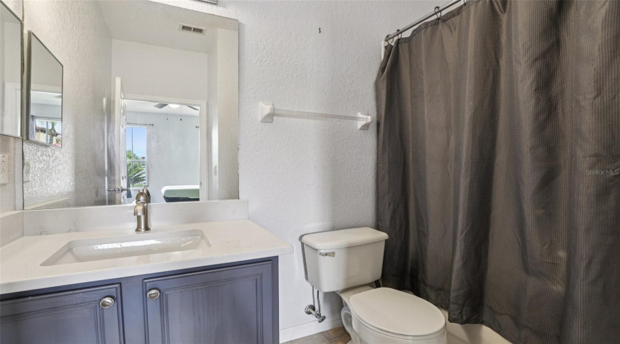 DAVENPORT, Florida 33897, 4 Bedrooms Bedrooms, ,3 BathroomsBathrooms,Residential,For Sale,CALABRIA AVENUE,0,MFRTB8400282
