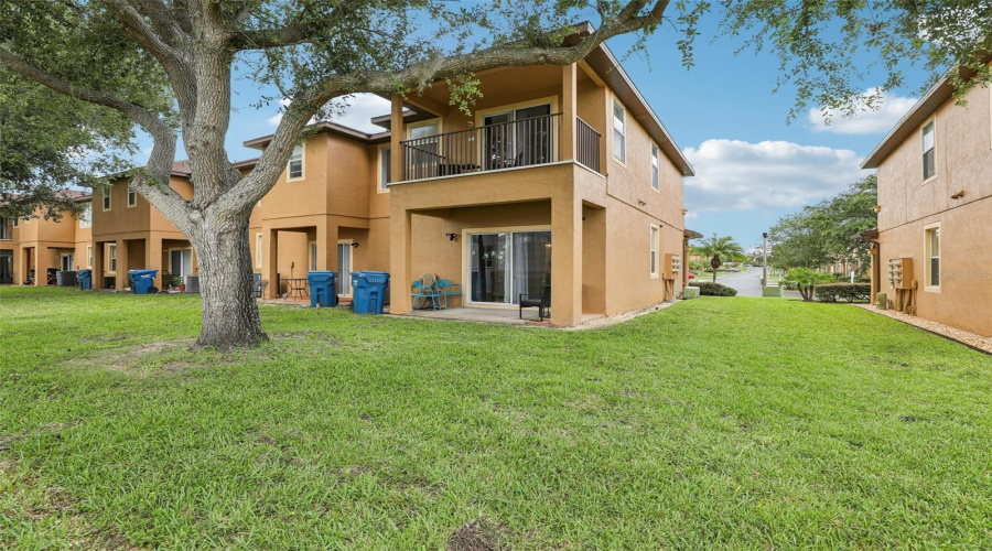 DAVENPORT, Florida 33897, 4 Bedrooms Bedrooms, ,3 BathroomsBathrooms,Residential,For Sale,CALABRIA AVENUE,0,MFRTB8400282