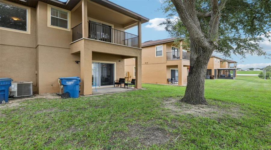 DAVENPORT, Florida 33897, 4 Bedrooms Bedrooms, ,3 BathroomsBathrooms,Residential,For Sale,CALABRIA AVENUE,0,MFRTB8400282