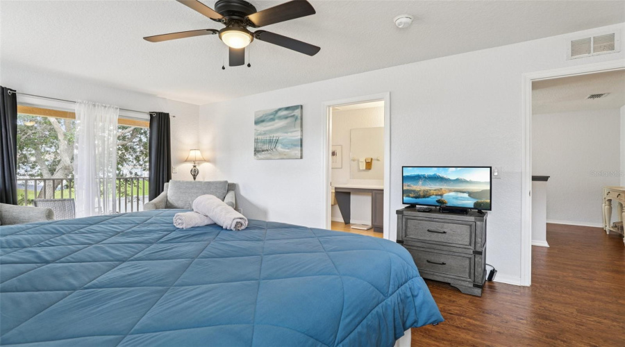DAVENPORT, Florida 33897, 4 Bedrooms Bedrooms, ,3 BathroomsBathrooms,Residential,For Sale,CALABRIA AVENUE,0,MFRTB8400282