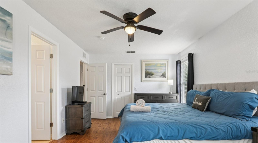 DAVENPORT, Florida 33897, 4 Bedrooms Bedrooms, ,3 BathroomsBathrooms,Residential,For Sale,CALABRIA AVENUE,0,MFRTB8400282