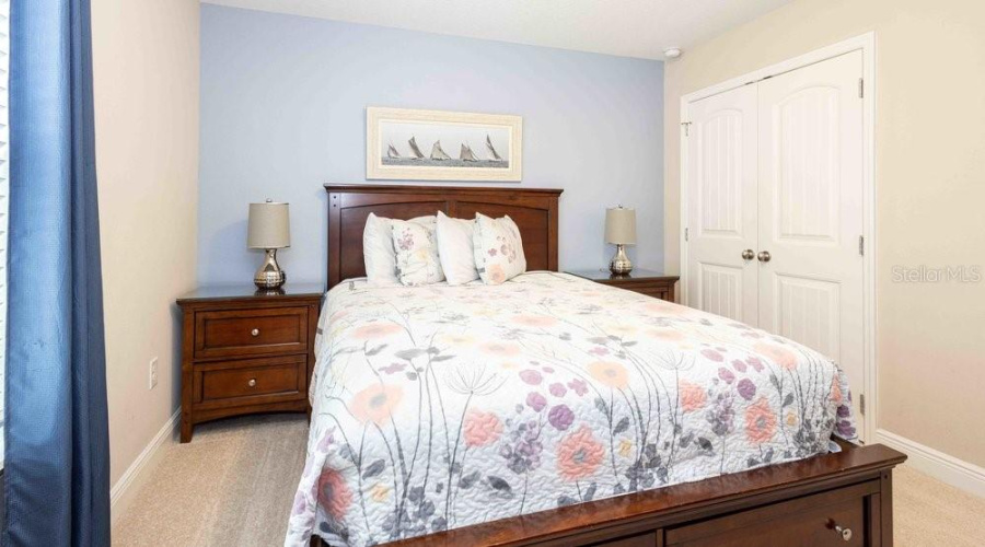 DAVENPORT, Florida 33837, 6 Bedrooms Bedrooms, ,4 BathroomsBathrooms,Residential,For Sale,OAKBOURNE,0,MFRA4656210