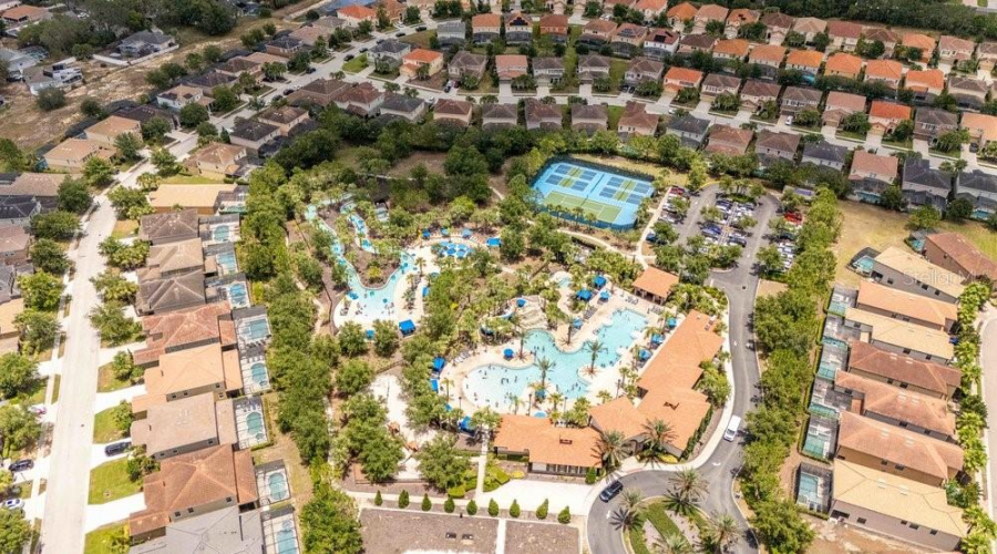 DAVENPORT, Florida 33837, 6 Bedrooms Bedrooms, ,4 BathroomsBathrooms,Residential,For Sale,OAKBOURNE,0,MFRA4656210