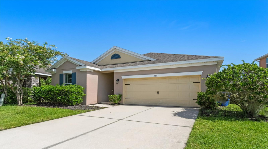 KISSIMMEE, Florida 34746, 3 Bedrooms Bedrooms, ,2 BathroomsBathrooms,Residential,For Sale,COMMANDER,0,MFRO6322476