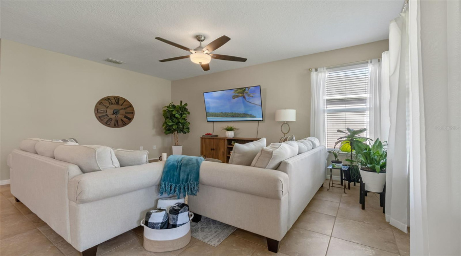 KISSIMMEE, Florida 34746, 3 Bedrooms Bedrooms, ,2 BathroomsBathrooms,Residential,For Sale,COMMANDER,0,MFRO6322476