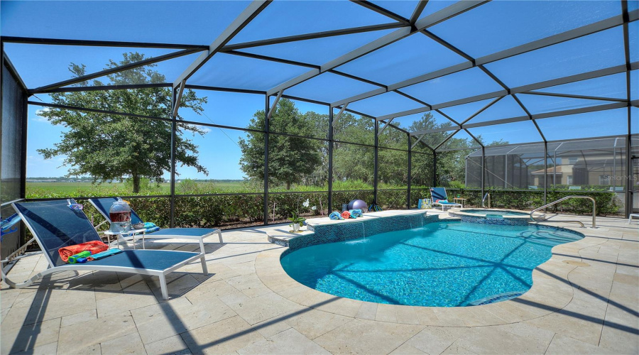 DAVENPORT, Florida 33837, 7 Bedrooms Bedrooms, ,5 BathroomsBathrooms,Residential,For Sale,OAK SHADOW,0,MFRO6324182