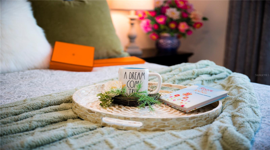 DAVENPORT, Florida 33837, 7 Bedrooms Bedrooms, ,5 BathroomsBathrooms,Residential,For Sale,OAK SHADOW,0,MFRO6324182